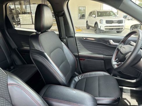 Used 2025 Ford Escape ST-Line FWD image 10