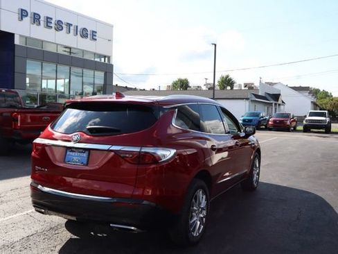 Used 2023 Buick Enclave Essence w/ Experience Buick Package AWD/4WD image 8