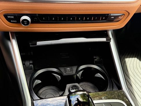 Used 2022 BMW 330i xDrive Sedan w/ M Sport Package AWD/4WD image 19