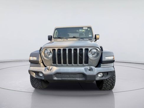 Used 2022 Jeep Gladiator Sport w/ Trailer Tow Package AWD/4WD image 10