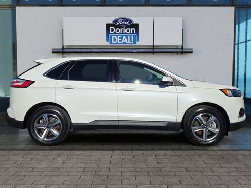 Certified 2022 Ford Edge SEL w/ Convenience Package image 2