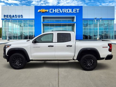 New 2026 Chevrolet Colorado Trail Boss AWD/4WD image 3