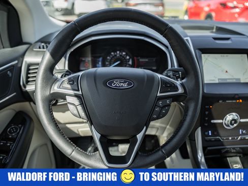 Certified 2020 Ford Edge Titanium w/ Equipment Group 301A AWD/4WD image 30