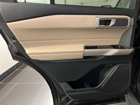 Certified 2023 Ford Explorer XLT w/ Equipment Group 202A image 34