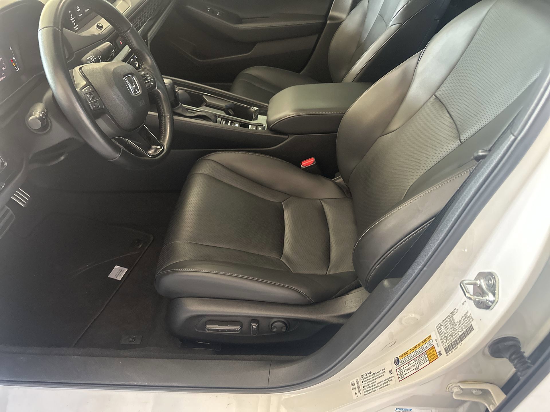Used 2024 Honda Accord Sport image 15