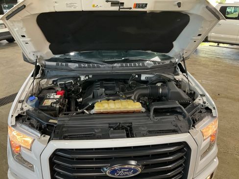 Used 2017 Ford F150 XLT w/ Equipment Group 302A Luxury AWD/4WD image 34