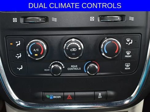 Used 2019 Dodge Grand Caravan SXT FWD image 7