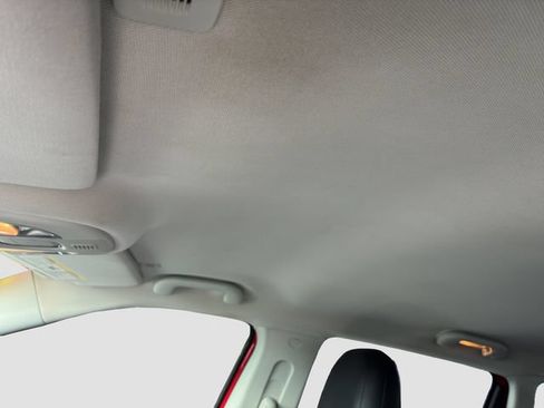 Used 2018 Jeep Compass Limited AWD/4WD image 13