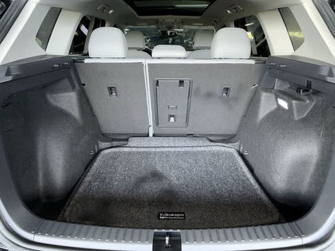 Certified 2024 Volkswagen Taos SE FWD image 25