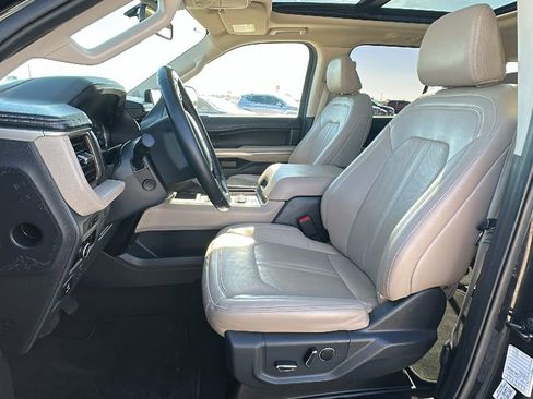Used 2024 Ford Expedition Max Limited image 4