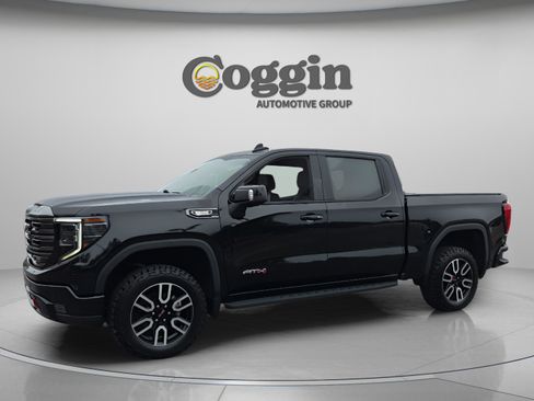 Used 2023 GMC Sierra 1500 AT4 w/ AT4 Premium Package image 1