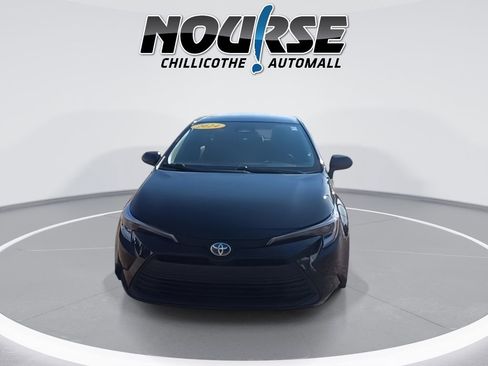 Used 2024 Toyota Corolla LE image 3