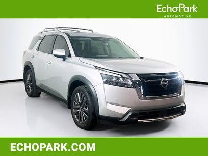Used 2023 Nissan Pathfinder SL w/ SL Premium Package