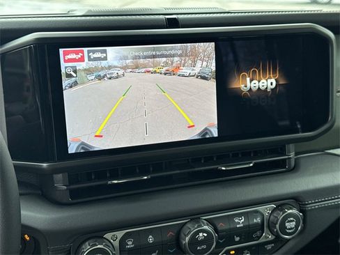 New 2026 Jeep Gladiator Mojave image 23