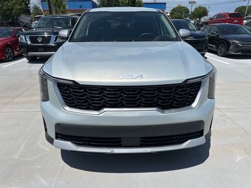 Certified 2026 Kia Sorento LX FWD image 16
