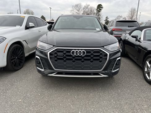 Used 2023 Audi Q5 2.0T Premium w/ Convenience Package image 19