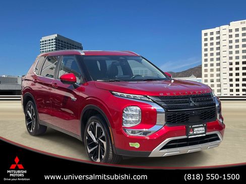 Used 2023 Mitsubishi Outlander SE AWD/4WD image 1