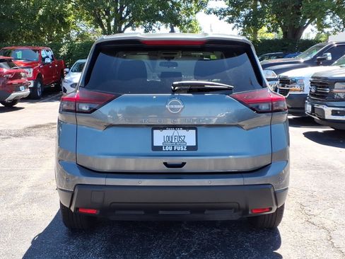Used 2024 Nissan Rogue S FWD image 30