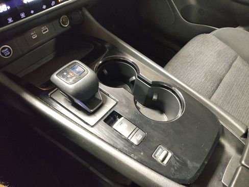 Used 2021 Nissan Rogue SV FWD image 26