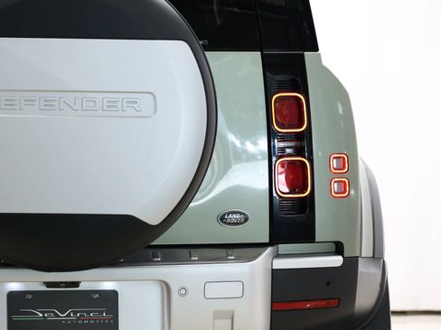 Used 2022 Land Rover Defender 110 SE image 52