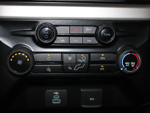 Used 2025 Ford F250 XL w/ FX4 Off-Road Package AWD/4WD image 44