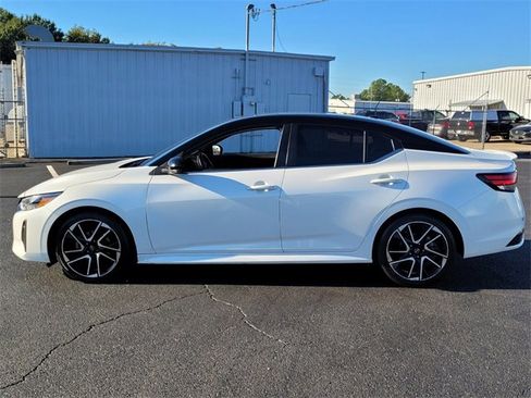 Used 2024 Nissan Sentra SR image 4