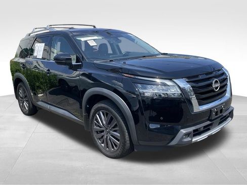 Certified 2023 Nissan Pathfinder SL w/ SL Premium Package AWD/4WD image 3