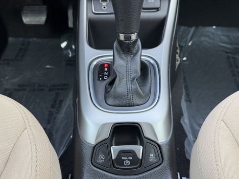 Used 2020 Jeep Compass Sport w/ Tech Group image 23