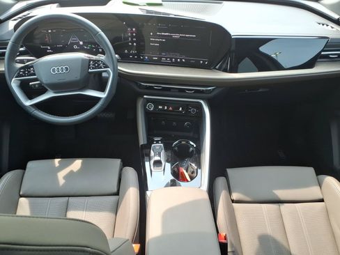 Used 2025 Audi Q5 Premium Plus w/ Premium Plus AWD/4WD image 10