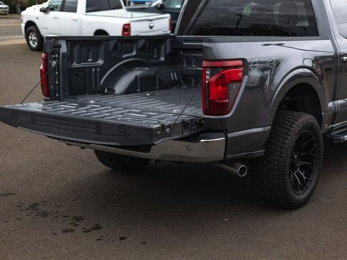 Used 2024 Ford F150 XLT AWD/4WD image 8