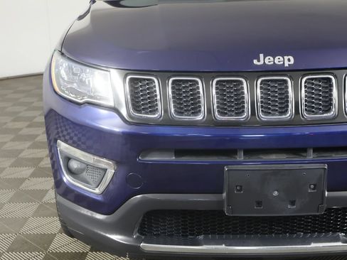 Used 2019 Jeep Compass Limited AWD/4WD image 10