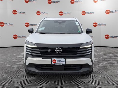 New 2026 Nissan Kicks SV image 2