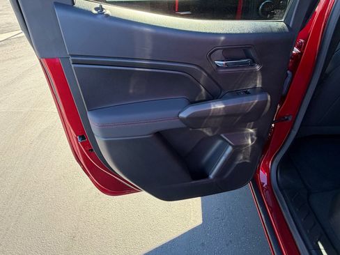 Used 2026 Chevrolet Colorado Z71 image 16