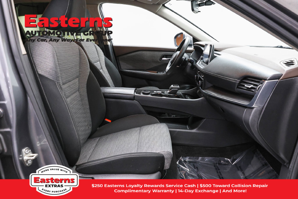 Used 2023 Nissan Rogue SV AWD/4WD image 25
