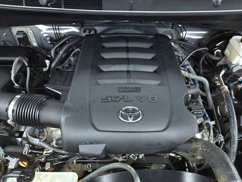 Used 2019 Toyota Tundra SR5 w/ TRD Off Road Package AWD/4WD image 32