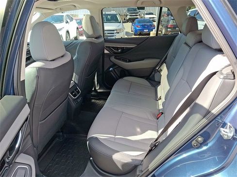 Certified 2022 Subaru Outback Limited image 8