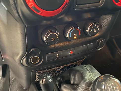 Used 2011 Jeep Wrangler Sport w/ Black Appearance Group AWD/4WD image 24