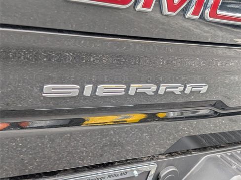 Used 2025 GMC Sierra 1500 SLT RWD image 9