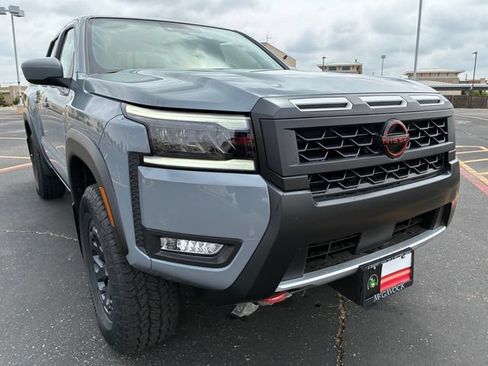 New 2026 Nissan Frontier PRO-4X w/ Tow Package AWD/4WD image 9