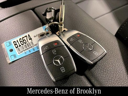 Certified 2025 Mercedes-Benz GLE 450e 4MATIC image 15