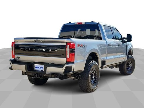 Used 2024 Ford F250 Platinum image 8
