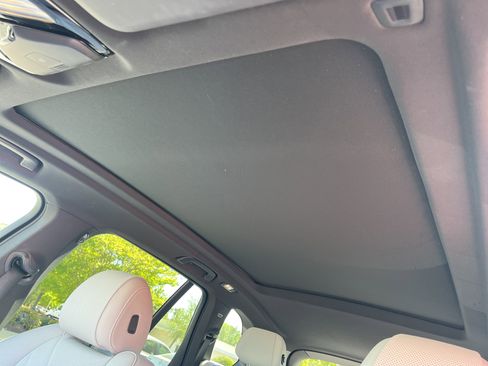 Used 2024 BMW X5 xDrive40i w/ M Sport Package image 18