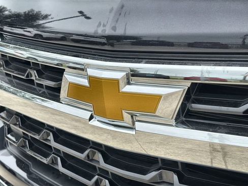 Certified 2023 Chevrolet Silverado 1500 LT w/ Z71 Off-Road Package AWD/4WD image 30
