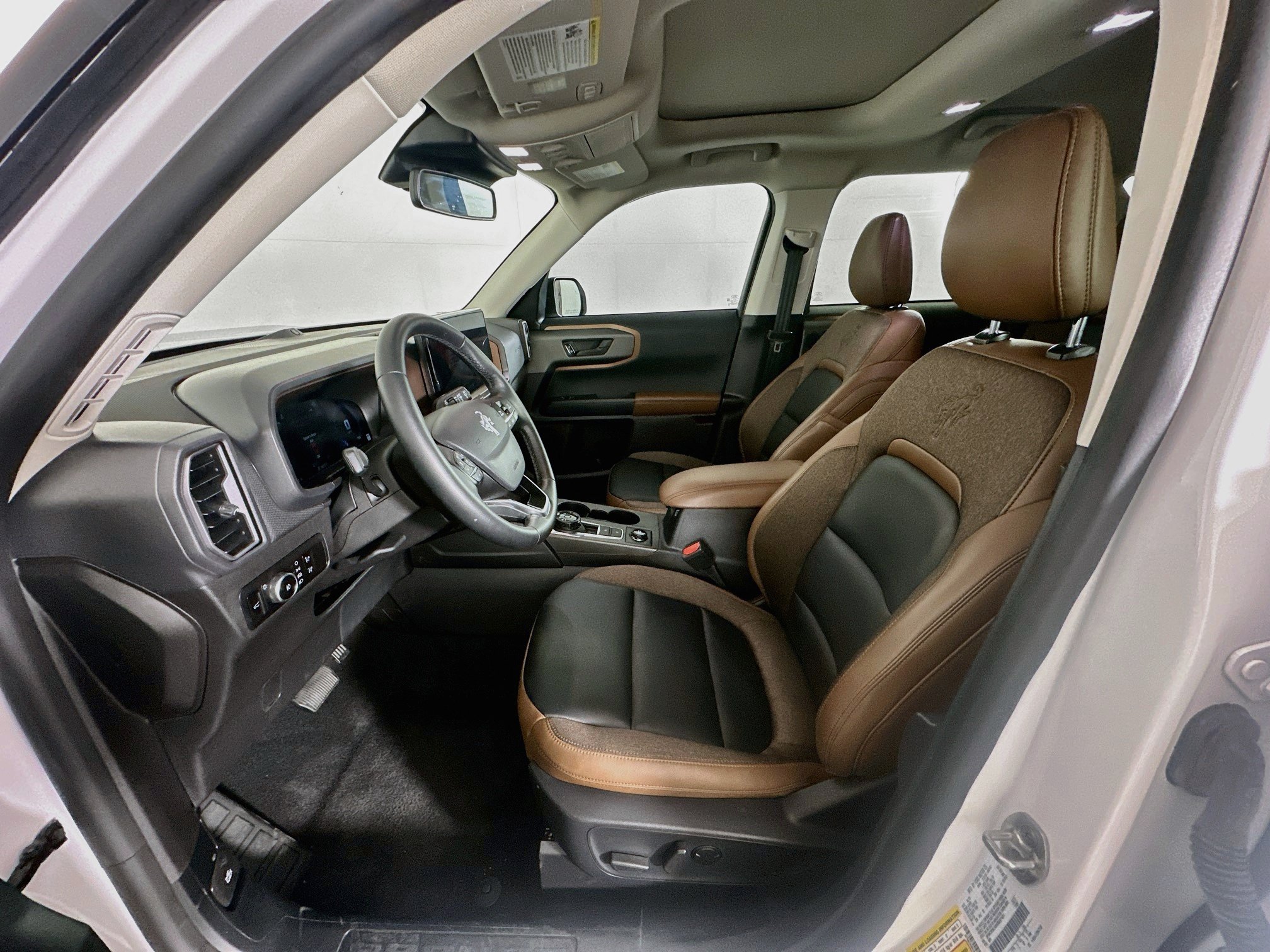 Used 2025 Ford Bronco Sport Outer Banks w/ Outer Banks Tech Package+ AWD/4WD image 13