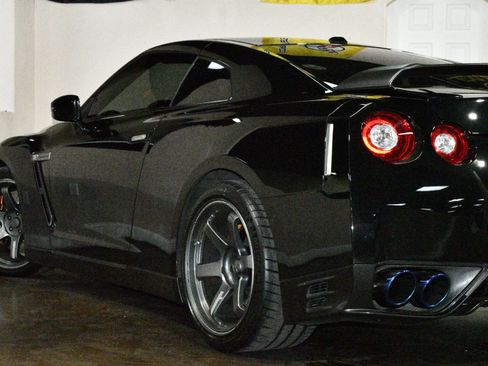Used 2013 Nissan GT-R Black Edition AWD/4WD image 55