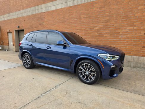 Used 2019 BMW X5 xDrive50i w/ M Sport Package AWD/4WD image 1