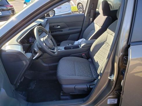 New 2026 Nissan Kicks SV w/ SV Premium Package image 11