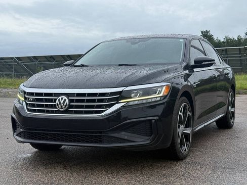 Used 2020 Volkswagen Passat 2.0T R-Line FWD image 1