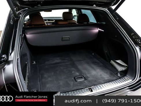 Used 2024 Audi Q8 e-tron Premium Plus w/ Premium Plus Package image 6