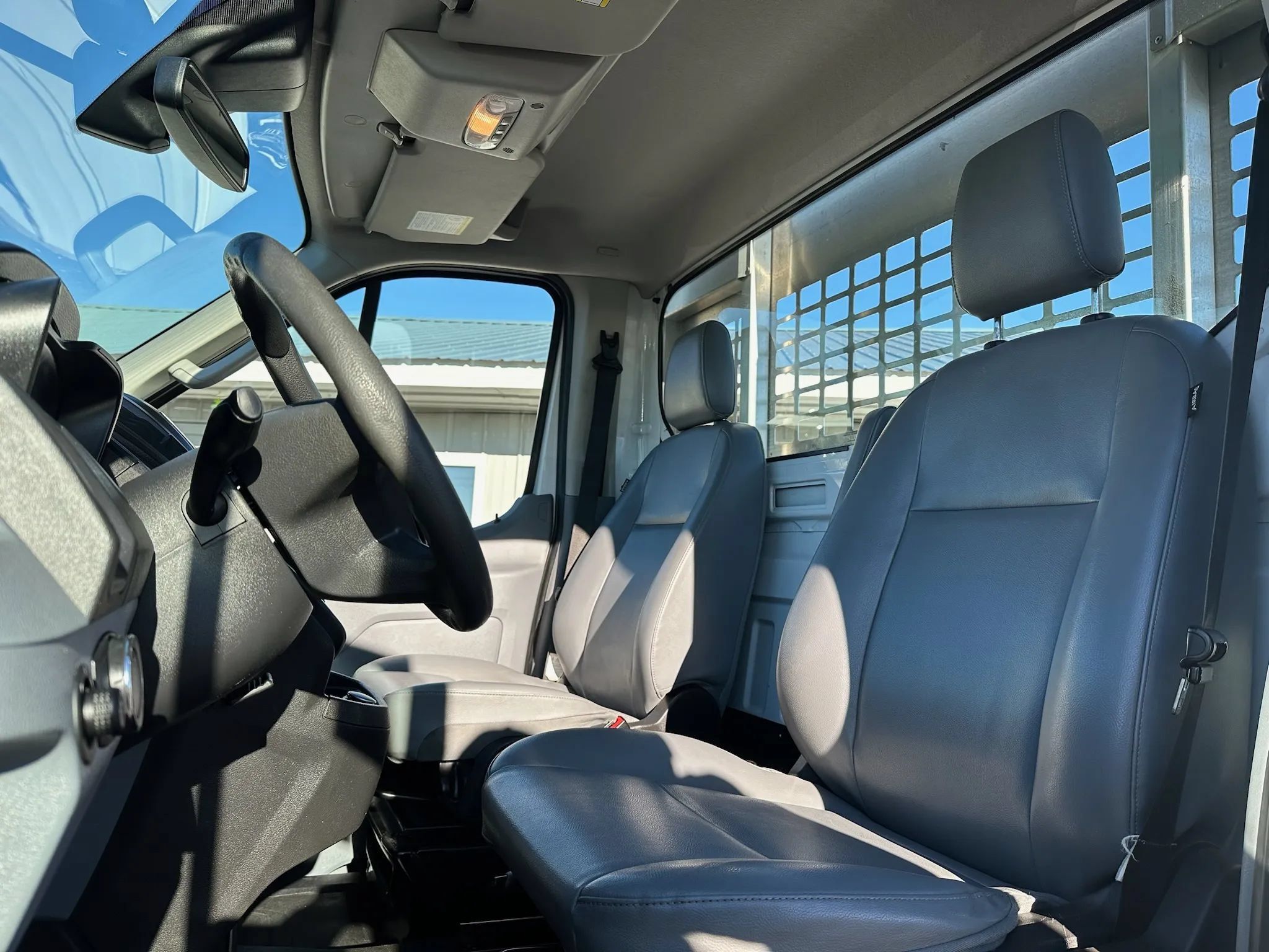Used 2018 Ford Transit 250 138 RWD image 10